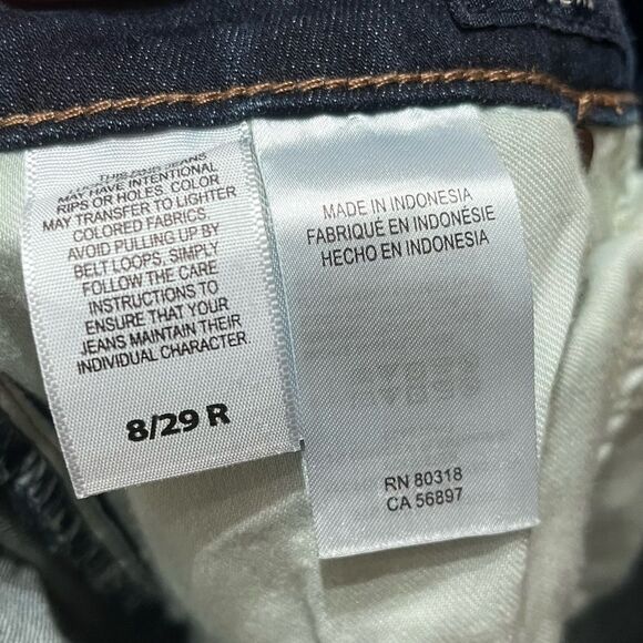 Lucky Brand Women's Low Rise Lolita Bootcut Denim Jeans, Size 8/29R - Picture 6 of 6